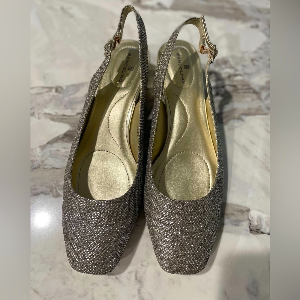 SILVERY metallic BANDILINO candra. Short Clear block heel ,Looks Stylish!